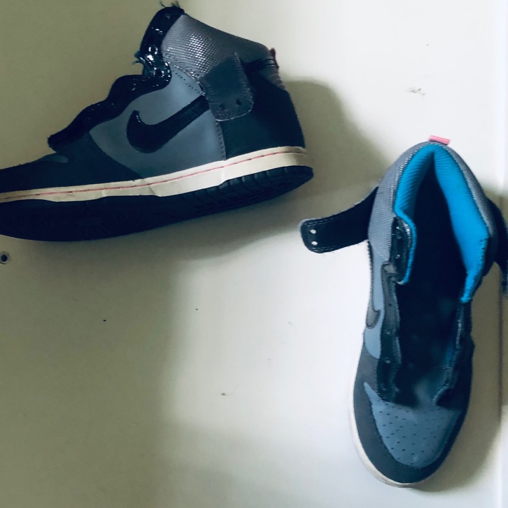 Nike girls :Size 3 youth